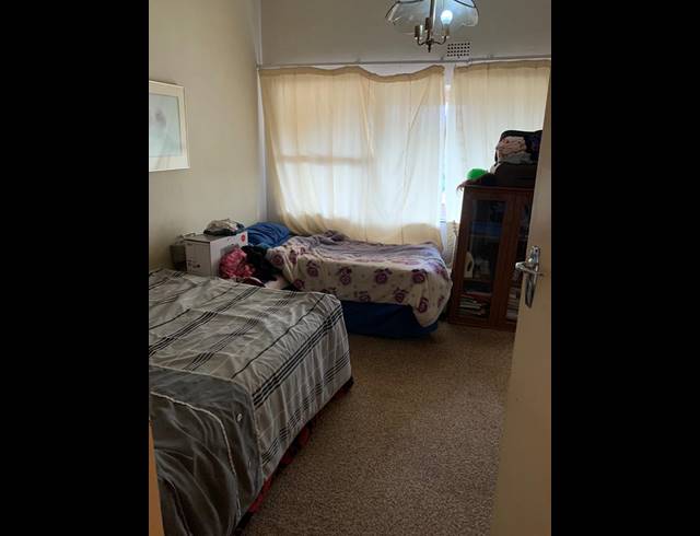 2 BEDROOM TOWNHOUSE FOR SALE IN WINDSOR EAST
